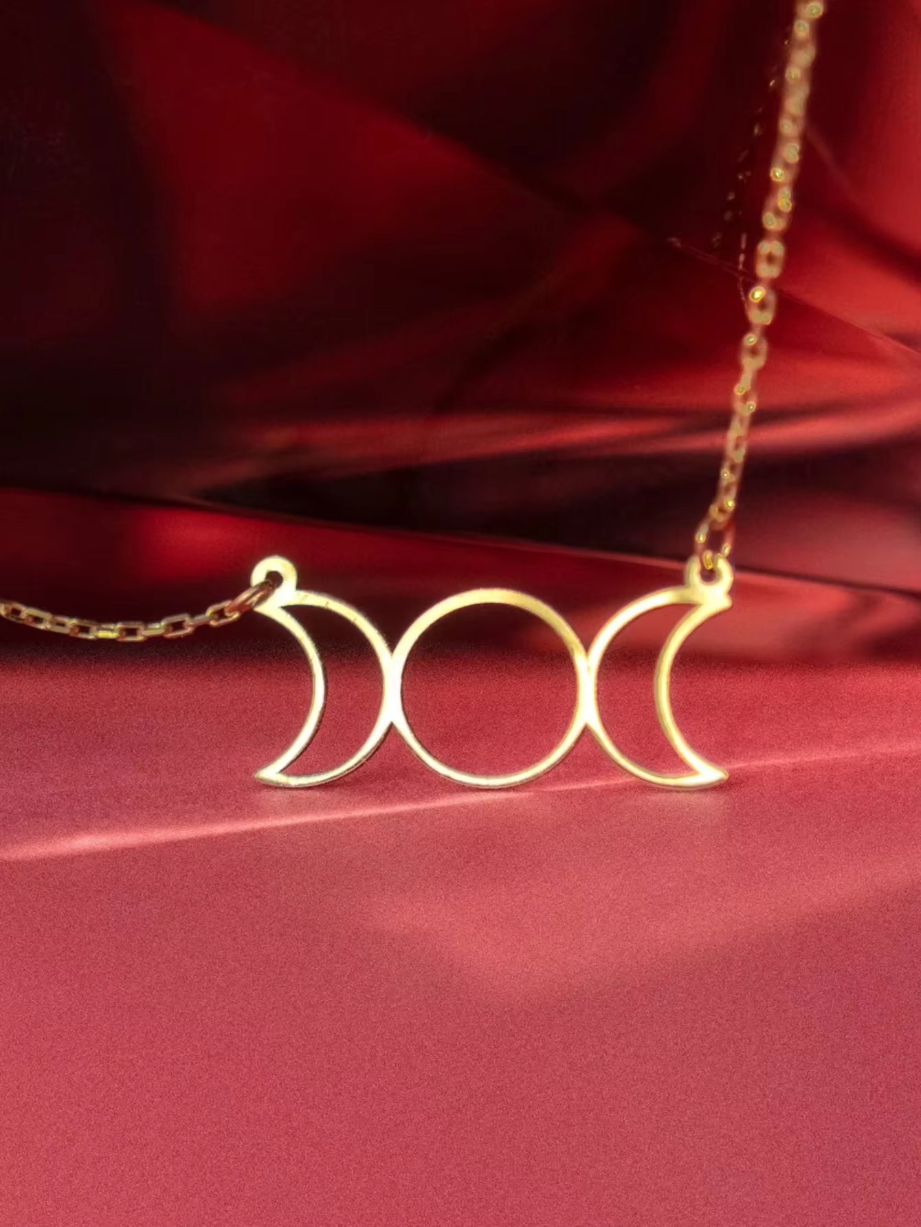 Triple Moon Goddess Hecate Necklace for Women Men Stainless Steel Witch Knot Greek Mythology Chain Jewelry